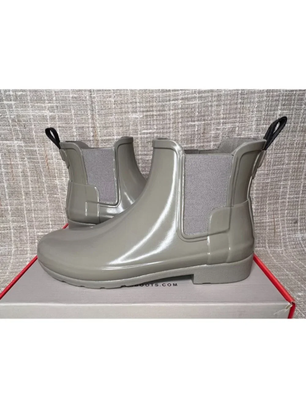 Hunter Original Refined Chelsea Gray Glossy Pull On Rain Boots Women’s US 8